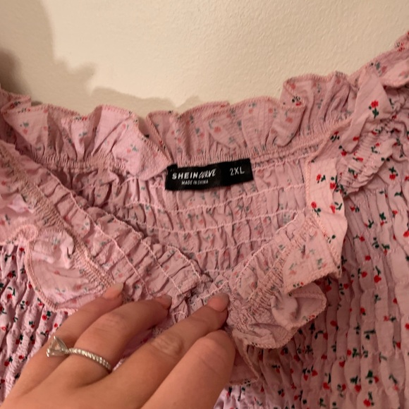 SHEIN Floral Smocked Top size 2XL - Picture 3 of 3